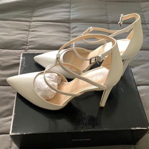 Beautiful Nine West pump